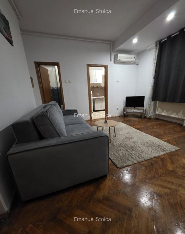 Garsoniera Piata Victoriei – mobilata nou, etaj 3, la 12 min de metrou - 2