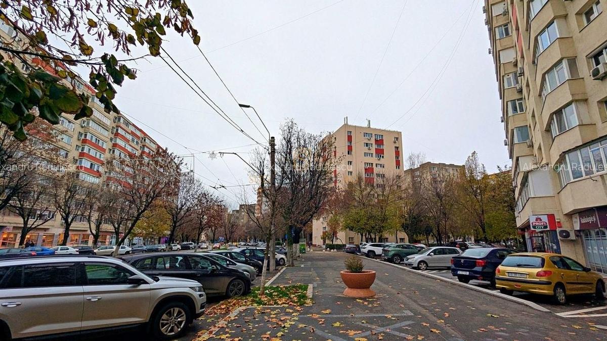 Apartament 3 camere, 78 mp, Bd. Obregia, etaj intermediar, Comision 0% - 18