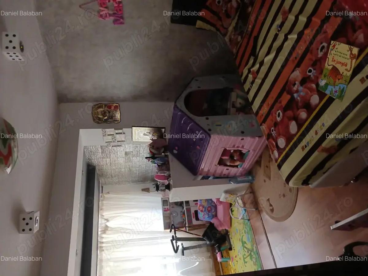 Apartament 4 camere parter micro 16(in spate la complex siret) - 10