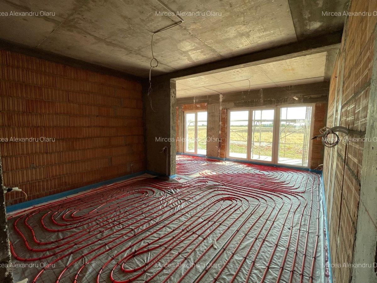 Comision 0 - Dezvoltator 4 cam curte proprie - 155000eur TVA si parcare inclusa! - 10