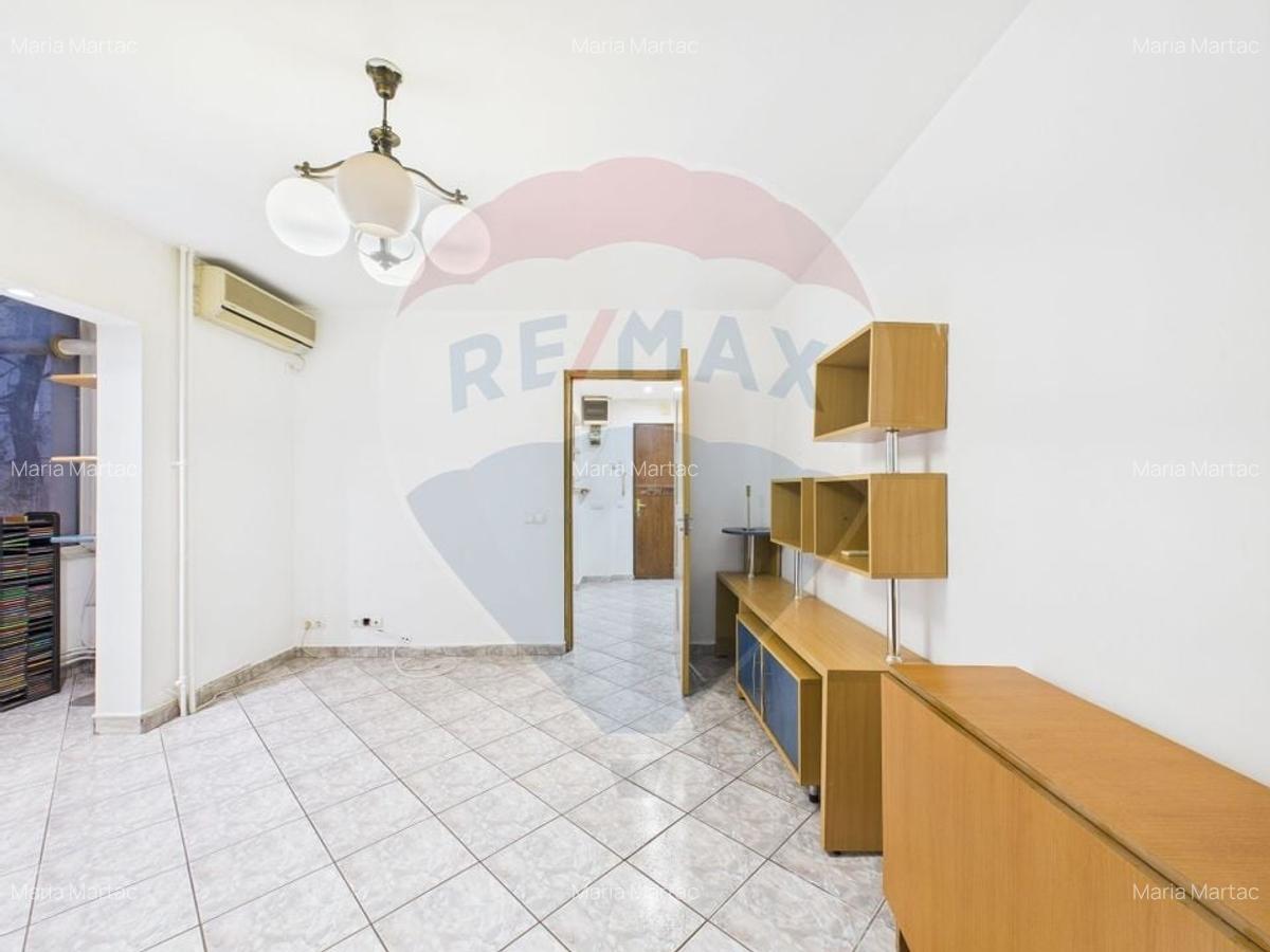 Apartament cu 4 camere de vanzare - Zona Nicolae Grigorescu - 26