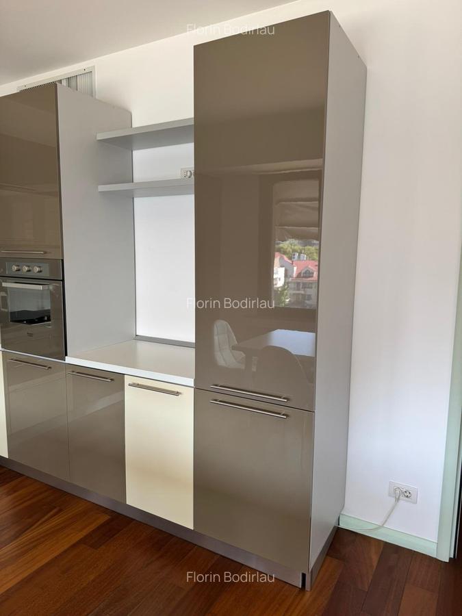 Kiseleff-Arcul de Triumf // 3 camere // 155mp // 3 locuri de parcare + boxa // - 11