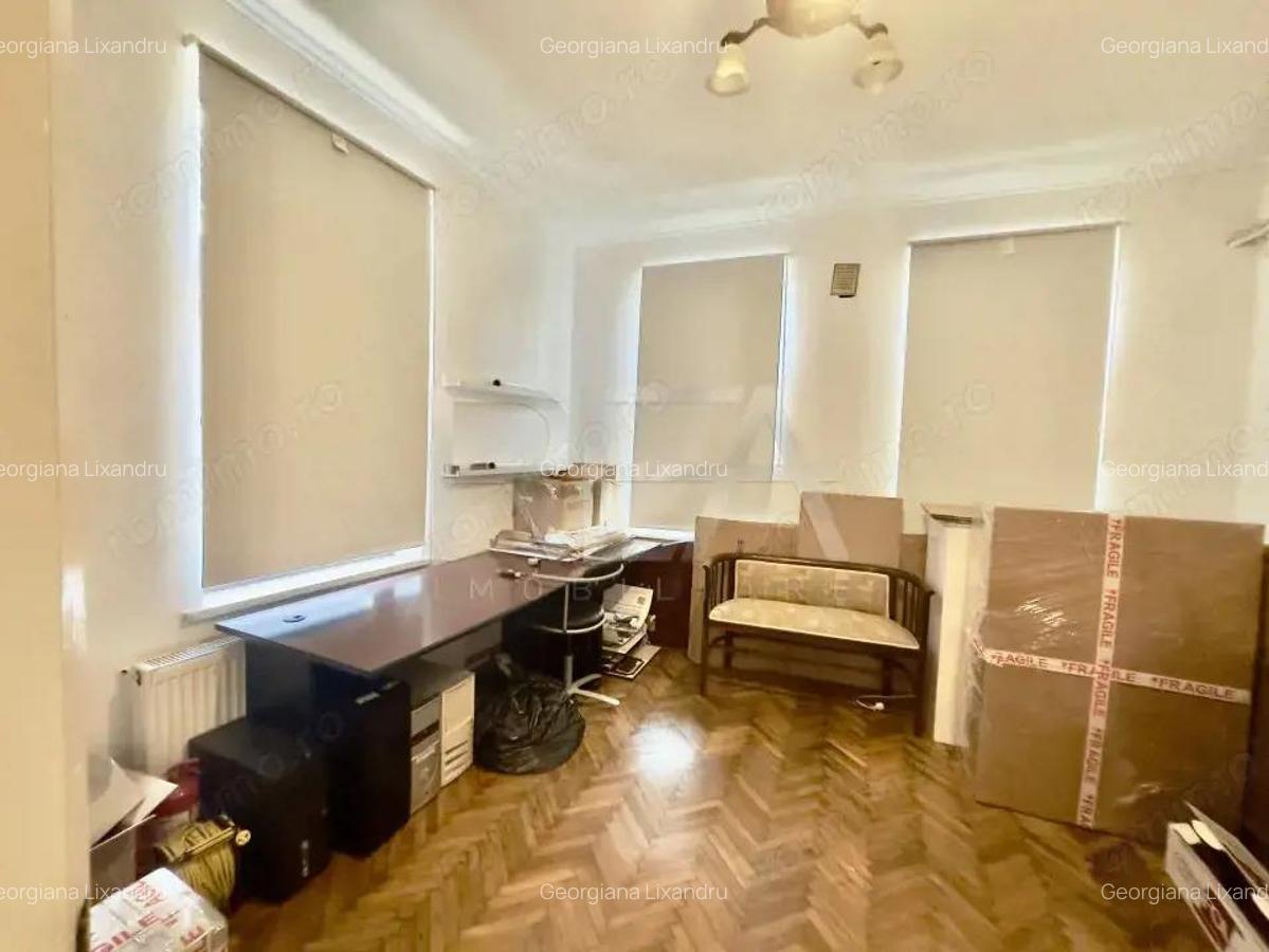 Vila 6 camere, Titulescu, Curte ?i zona de relaxare Metrou la 7 minute - 11