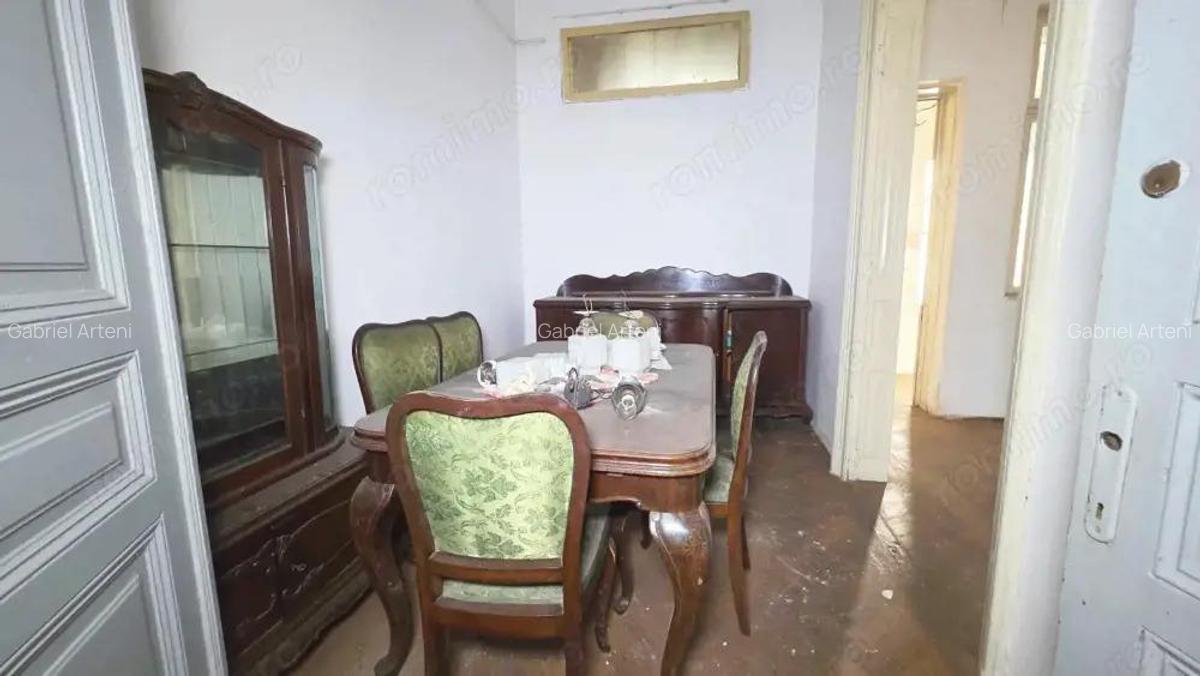 Uranus - O casa de renovat cu potential deosebit! - 14