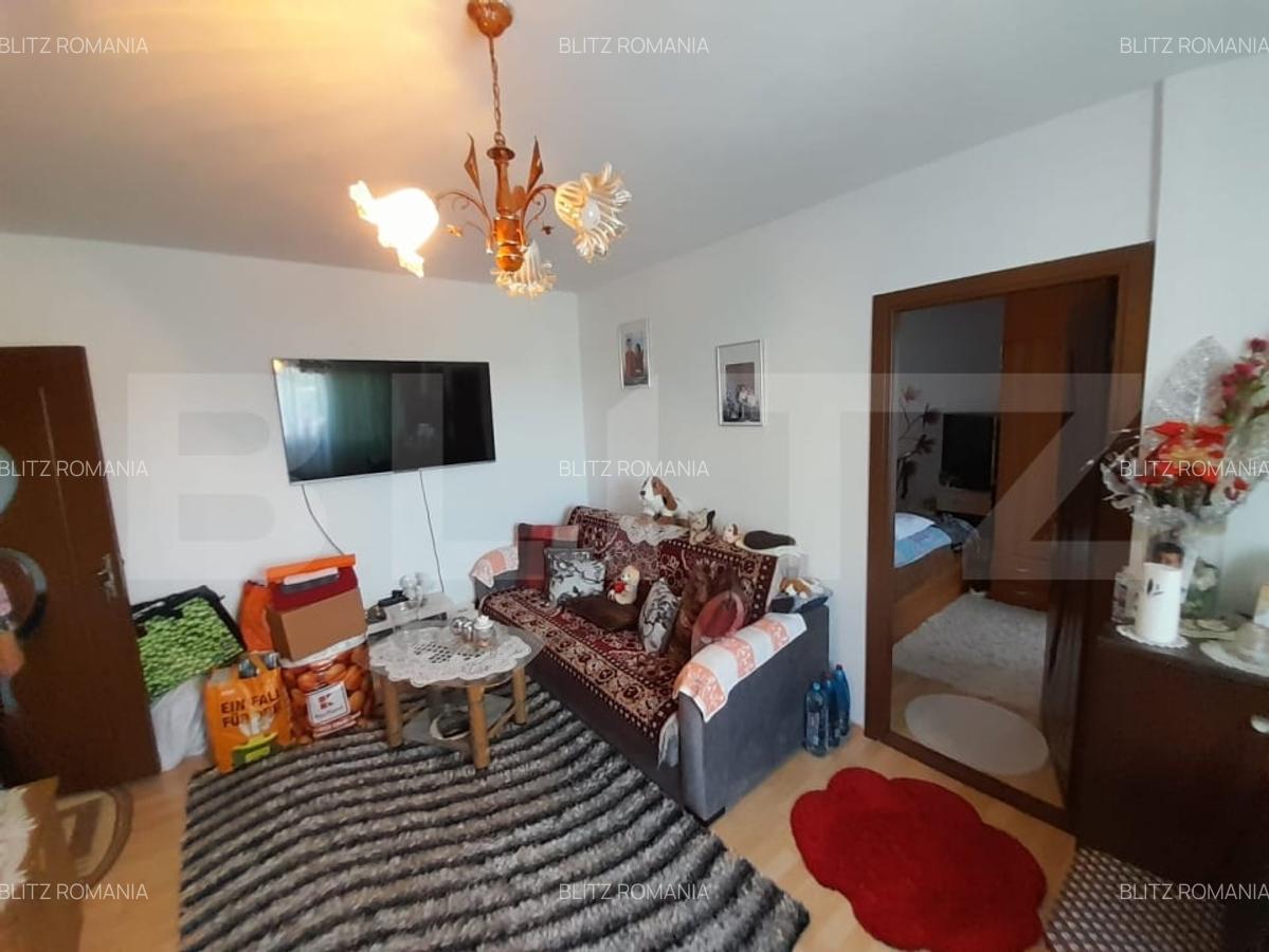 Apartament cu 2 camere, 52 mp, etaj 3, zona Decebal - 8