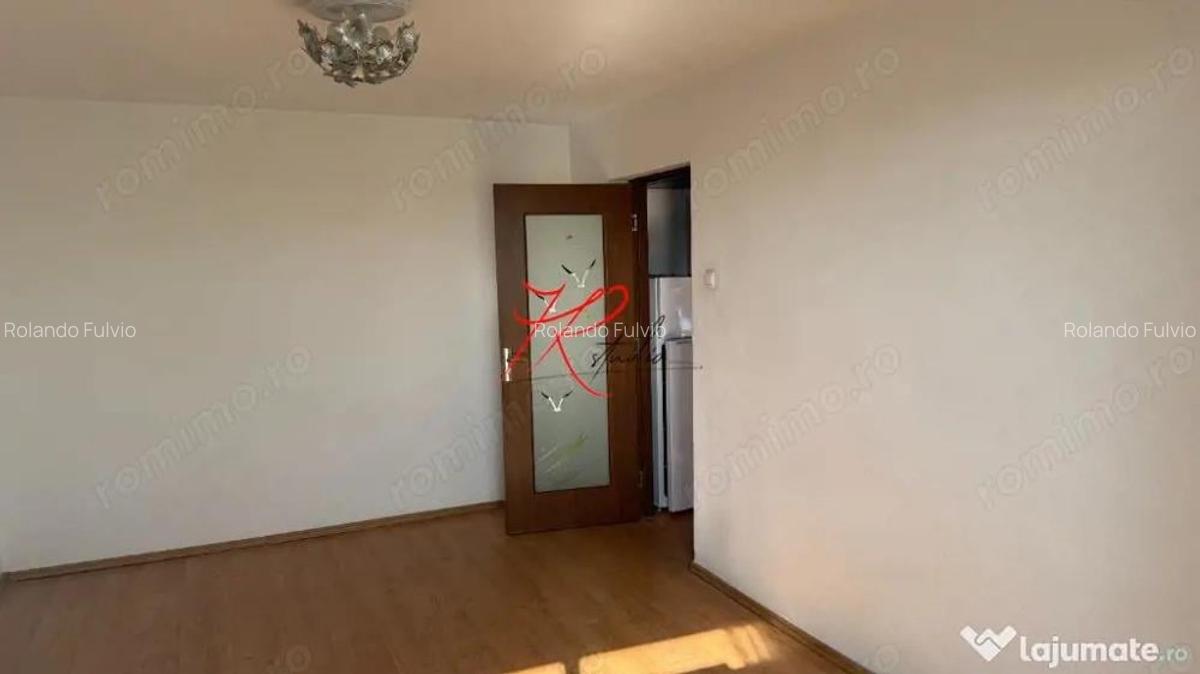 Vanzare apartament 2 camere Tei - 11