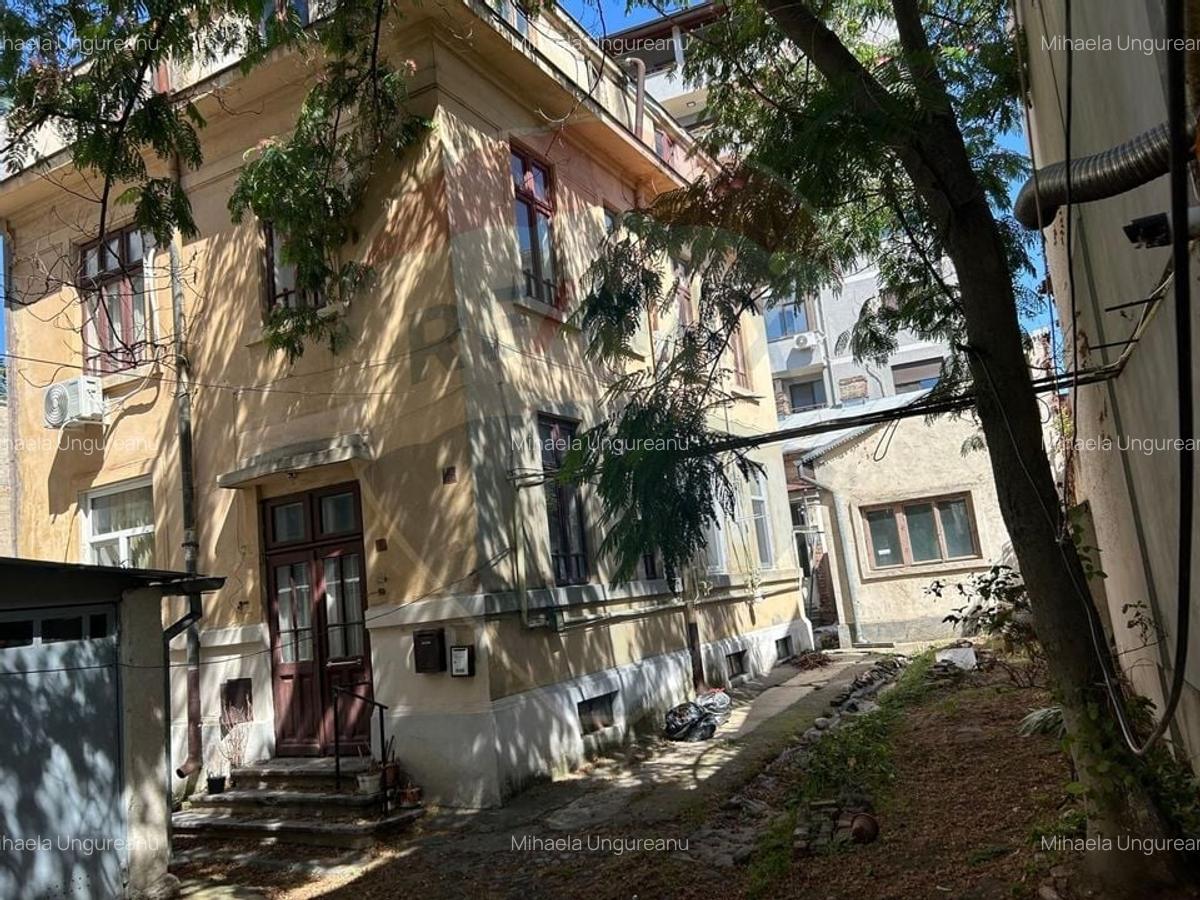 Casa / Vila cu 6 camere de vanzare in zona Dacia - 17