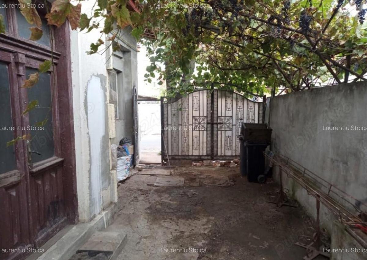 Casa -Metrou Eroii Revolutiei - 1