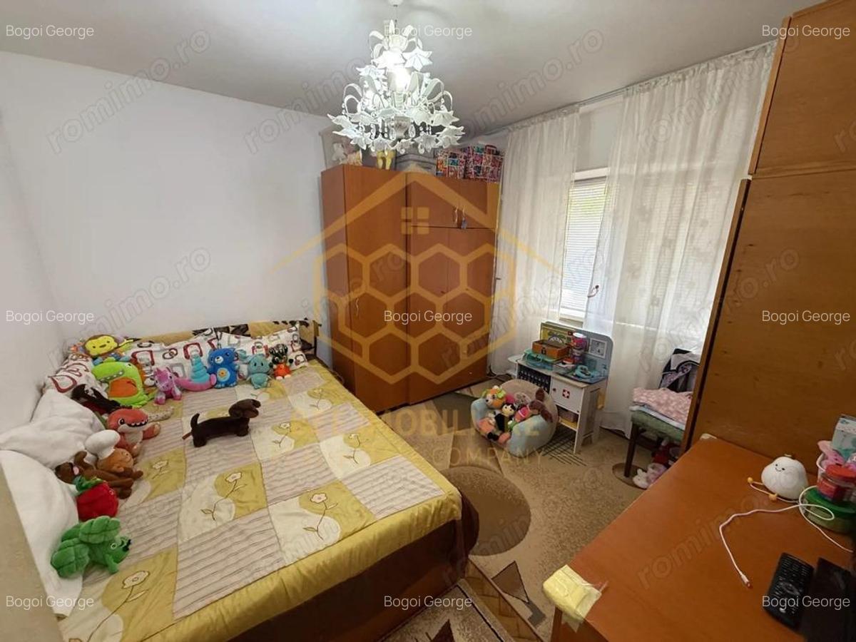 Apartament 3 camere , decomandat in 1Mai - Comision 0% - 6
