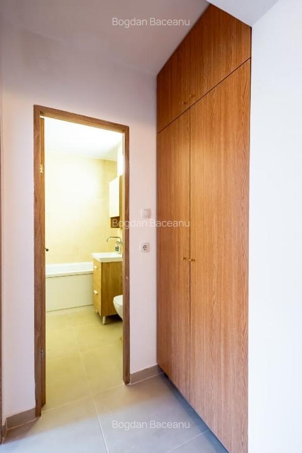 3 camere ultracentral renovat, 2 AC, centrala, loc parcare, curte interioara - 15 3 camere ultracentral renovat, 2 AC, centrala, loc parcare, curte interioara - 15