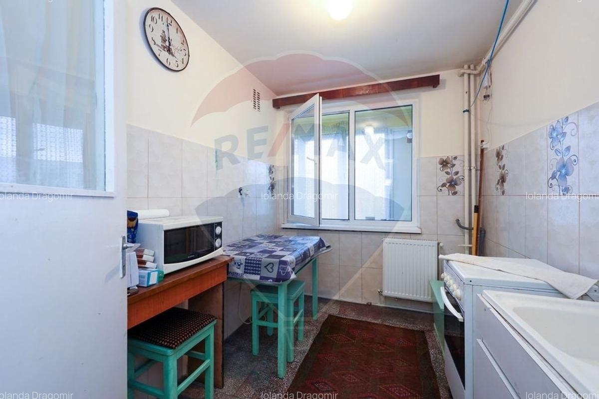 3 camere, 2 balcoane si 1 beci - Strada de Mijloc - BRASOV - 2