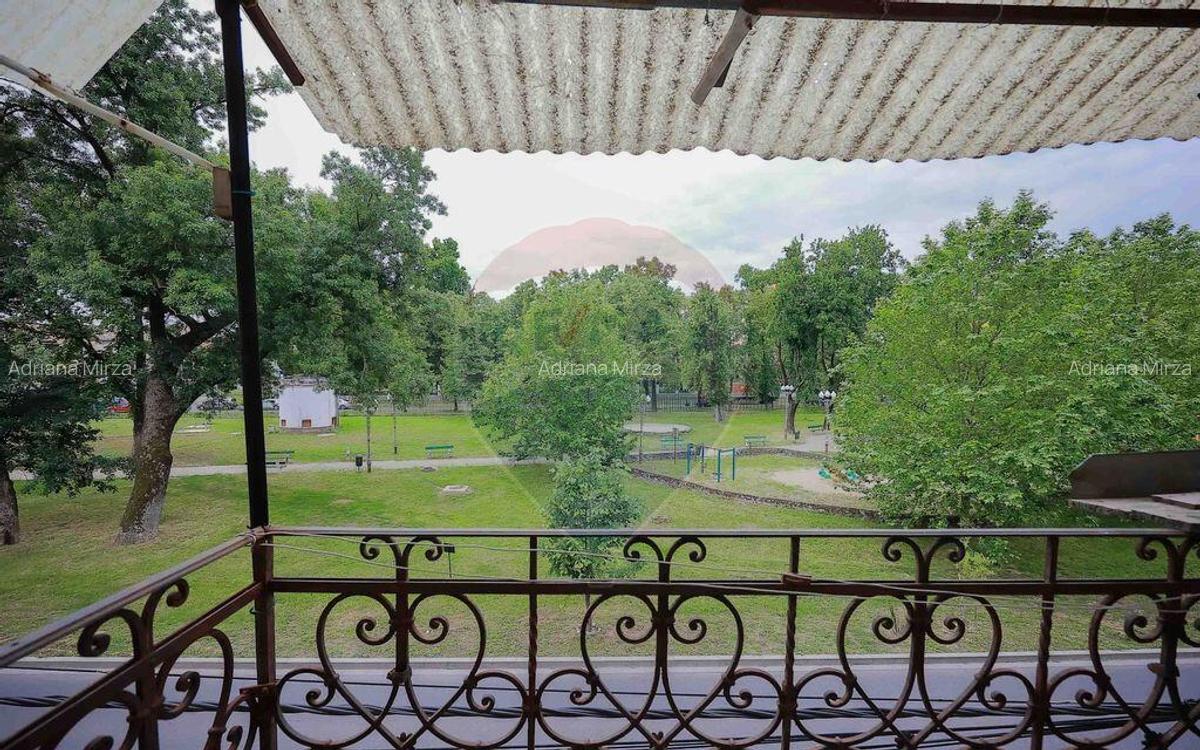 Apartament Ultracentral cu 3 camere ideal pentru investi?ie - 3