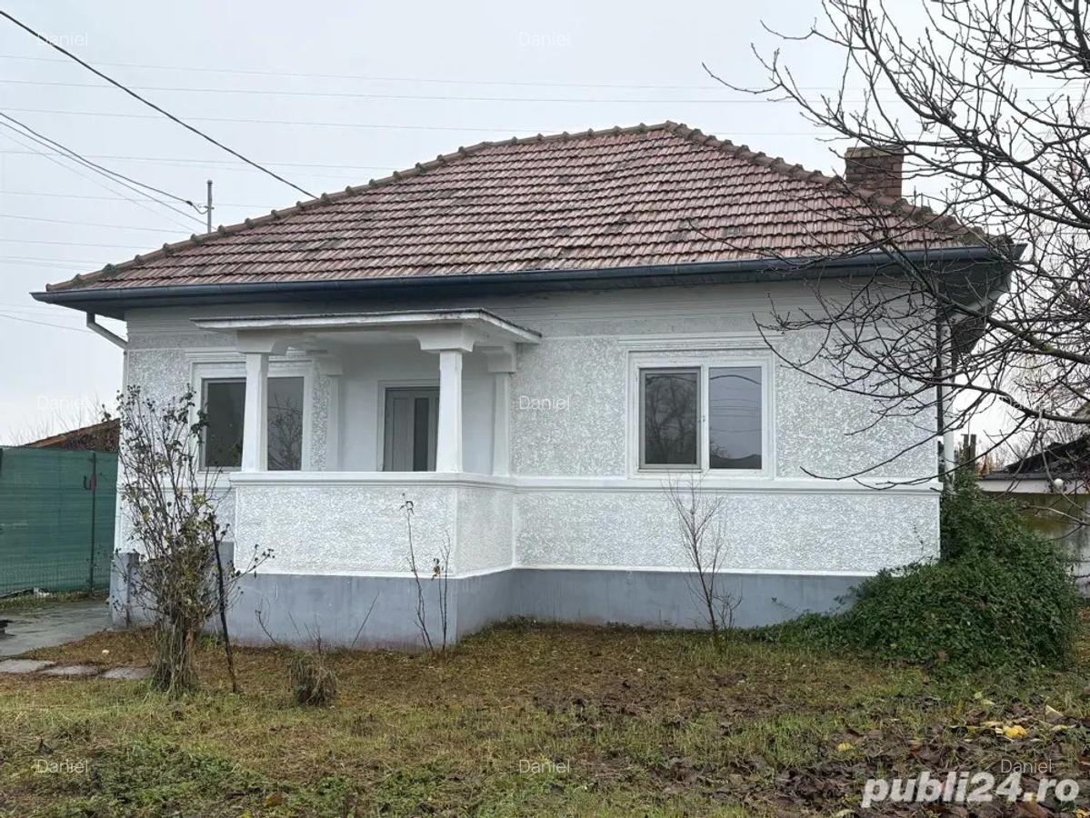 Casa cu teren, de vanzare - 1