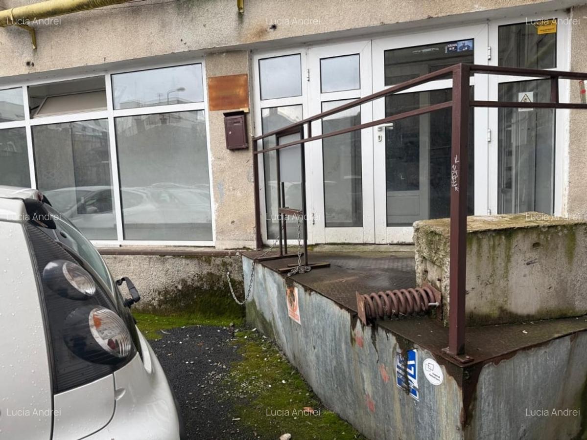 Spațiu comercial, 200 mp în Central - 12