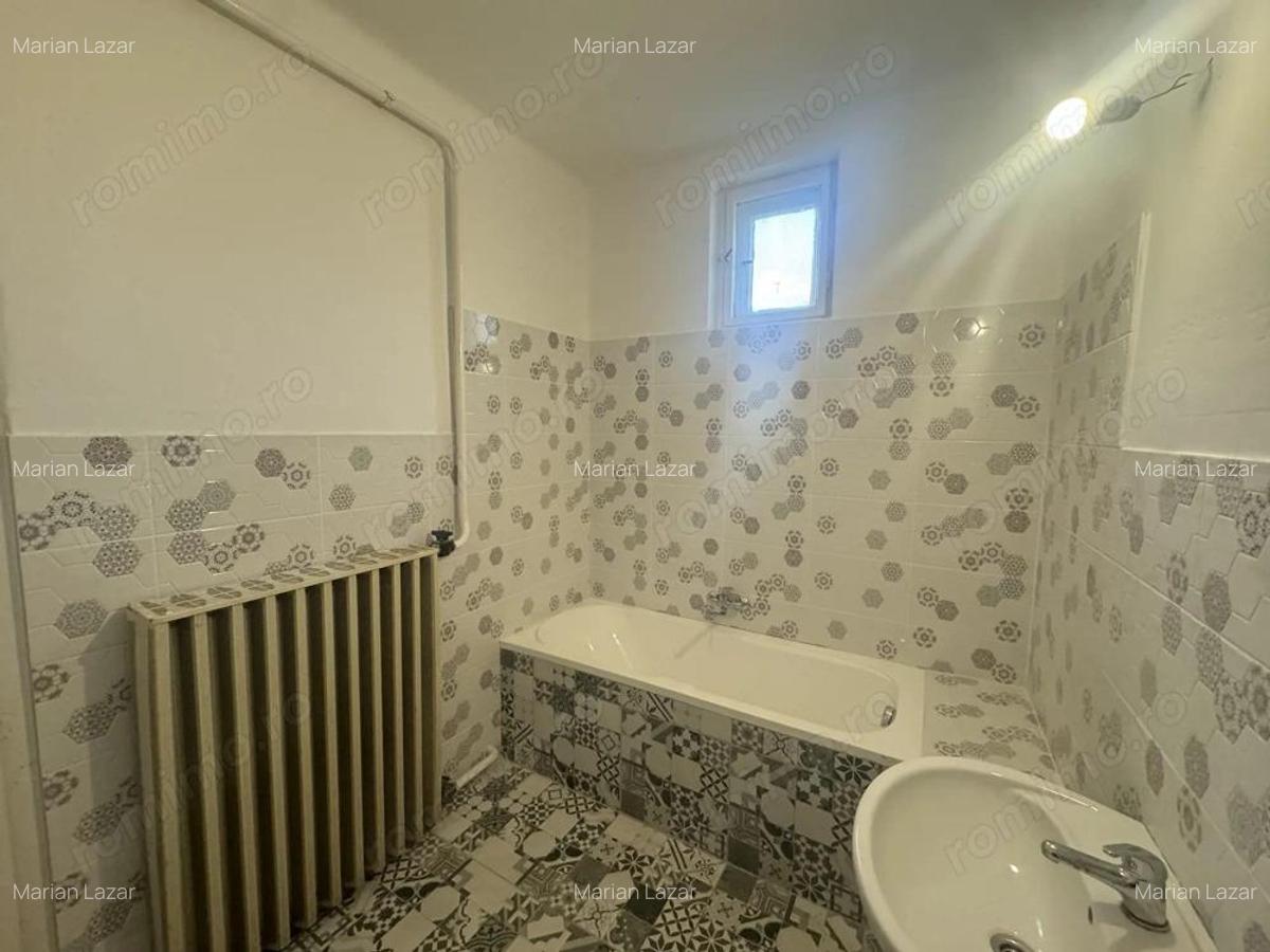Casă cu Teren 2880 Mp în Central - 13