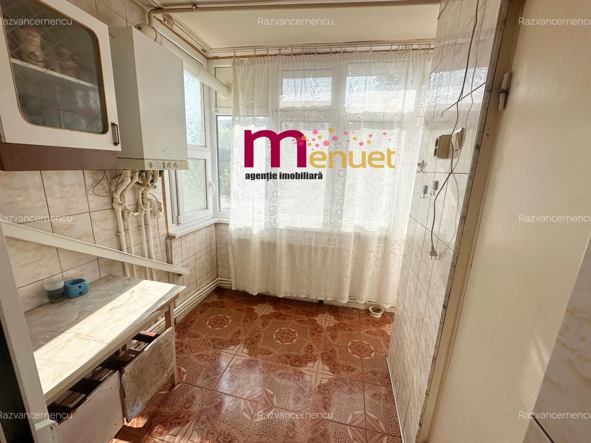 Apartament 3 camere,zona Vest,parter inalt - 3