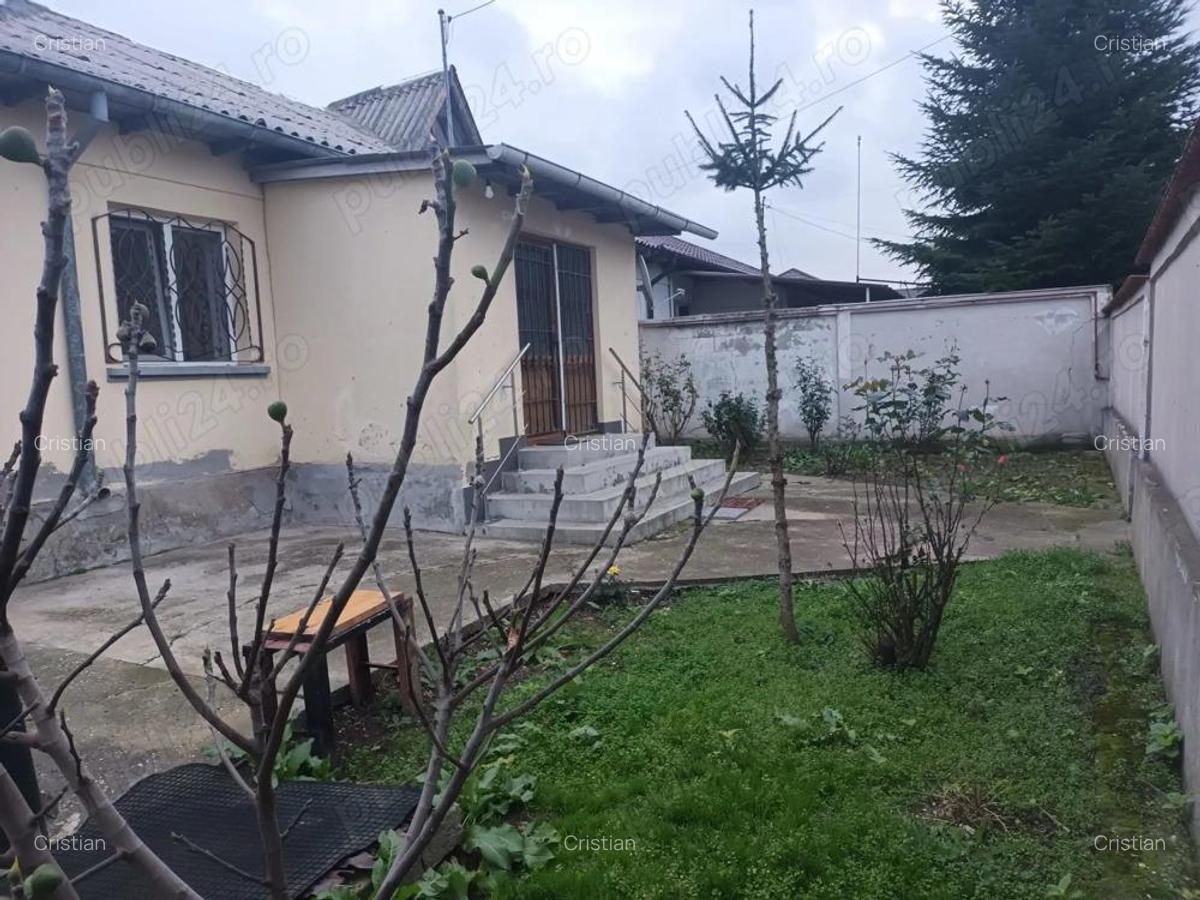 Inchiriez casa cu 3 camere - 6