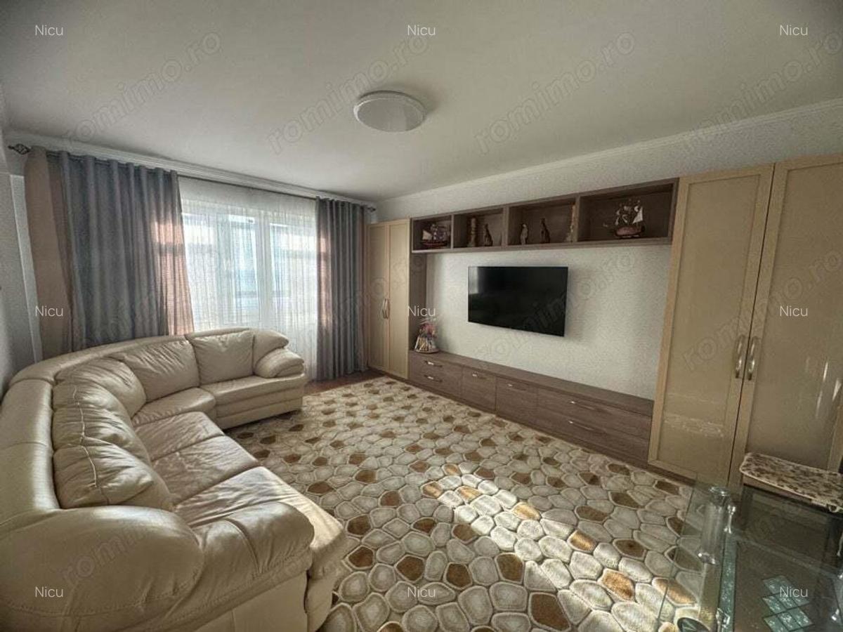 Se ofera spre inchiriere apartament cu trei camere in zona Floreasa - 2