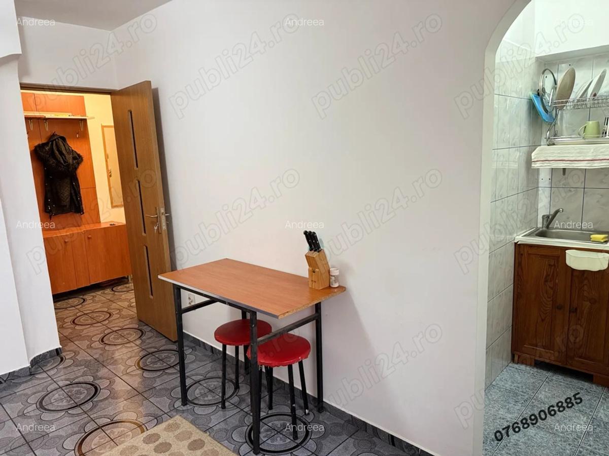 Garsoniera decomandata Matei Basarab etaj 3 bloc 1986 - 9 Garsoniera decomandata Matei Basarab etaj 3 bloc 1986 - 9