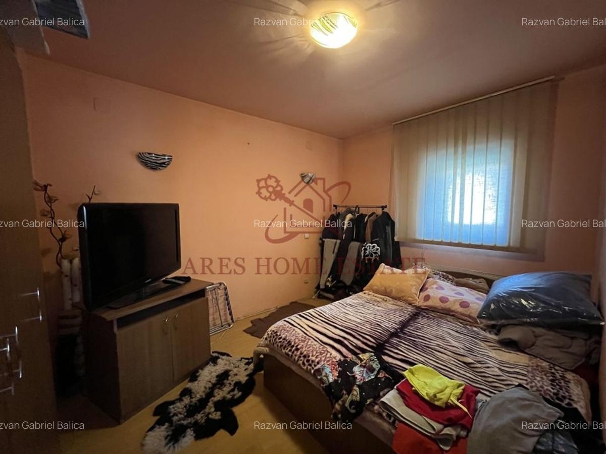 Casă individuală P+1+pod, pe piloni cu panouri solare - 5