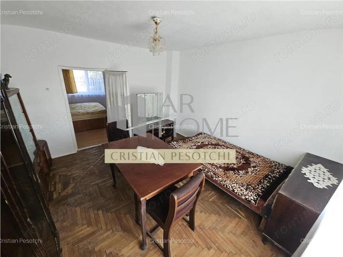 Casa 2 camere, in Lipanesti, zona primariei - 4