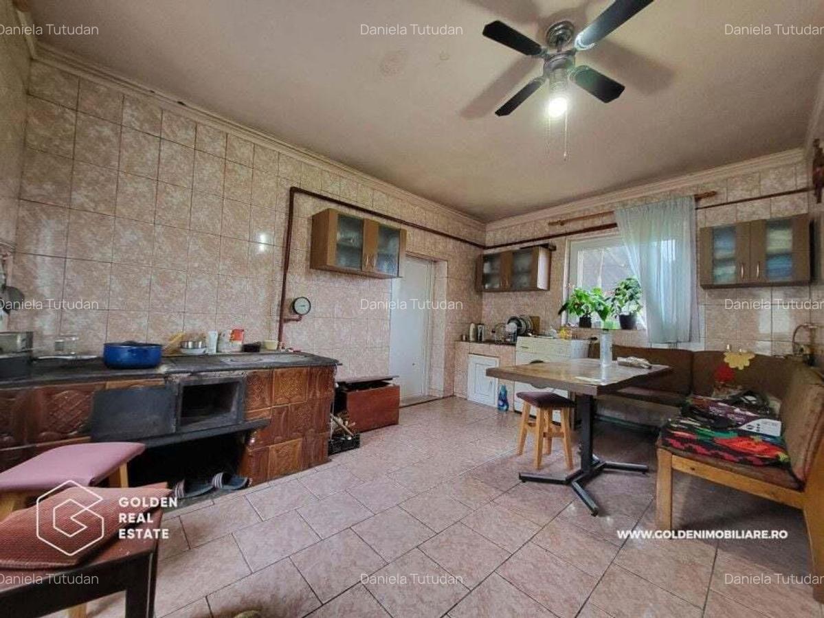 Casa mare, 3 corpuri de cladire, sat Lalasint - 7