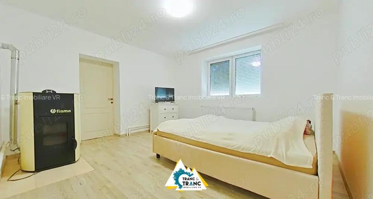 Casa spa?ioasa cu 3 camere, teren generos ?i anexe Curtici, Arad - 4
