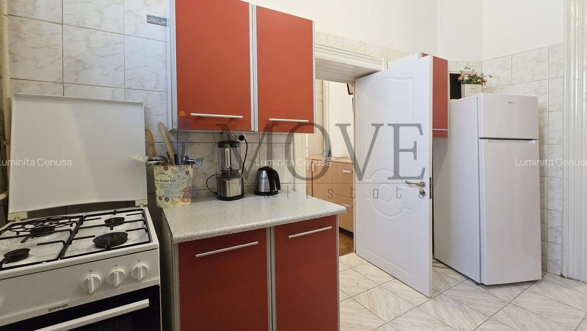 Casa Parter + Demisol în Piata Romana - 32