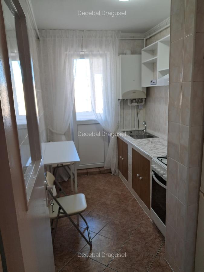 Apartament cu 3 camere decomandat în Griviței - 6