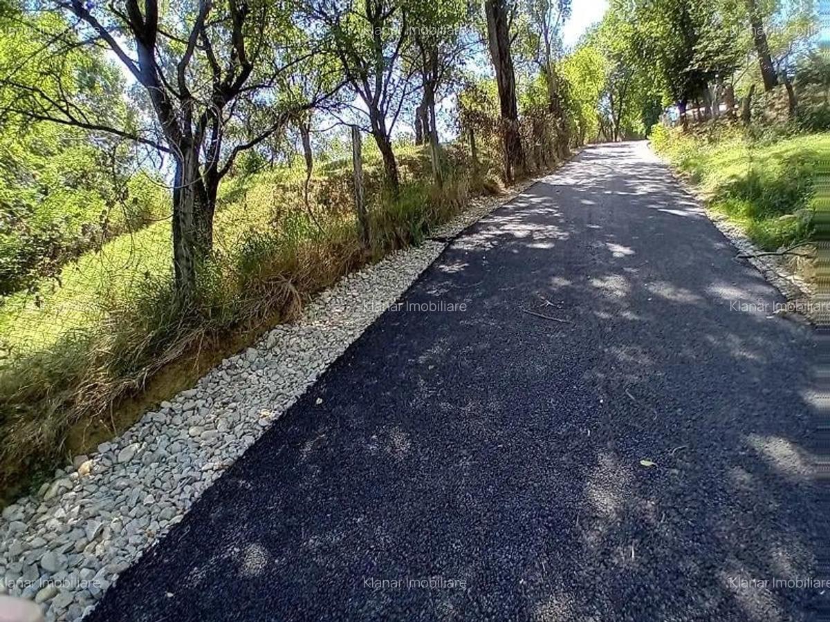 De vanzare teren intravilan in zona de munte - 2