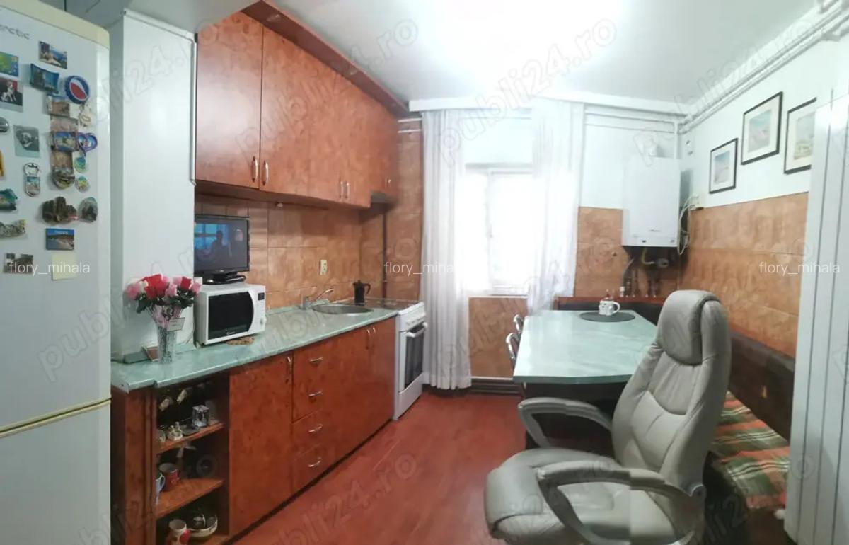 Proprietar, vand apartament 3 camere Arad Alfa - 2