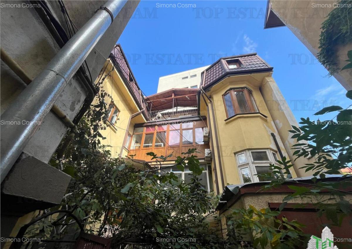 De 2 apartamente si demisol in vila, Piata Romana - 2