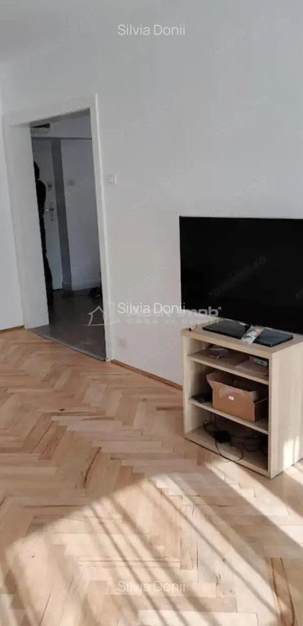 Apartament spatios 3 camere - renovat - 7 min de metrou Unirii 1,2 - 2