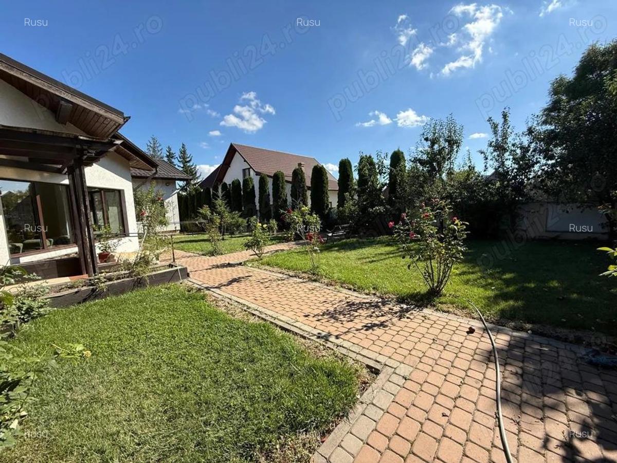 Proprietate Deosebita in Radauti . Casa de vanzare cu 1000mp2 teren direct proprietar Comision 0% - 8