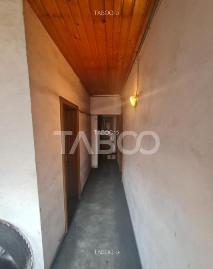 Spatiu comercial de vanzare pe drumul Petrestiului - 2