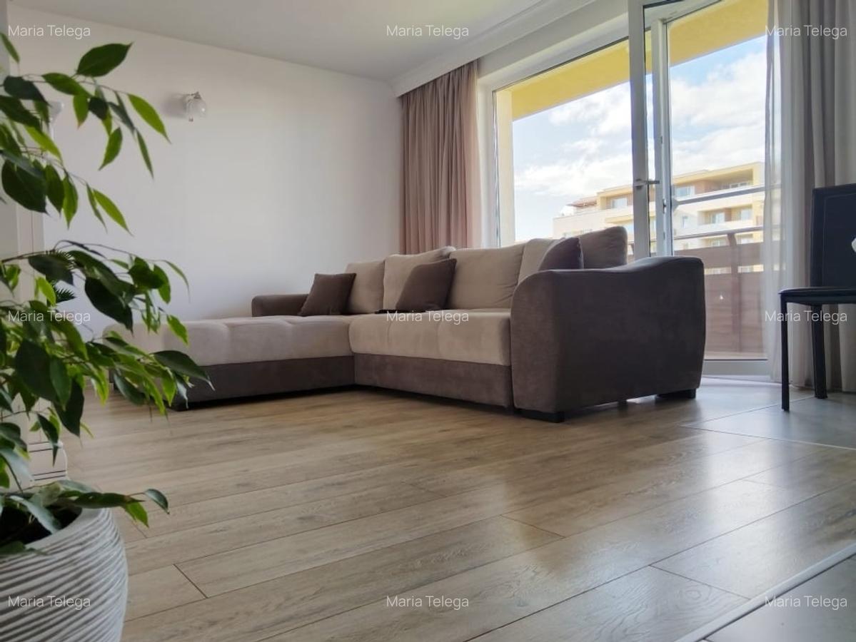 Apartament cu 2 camere semidecomandat în Tractorul - 5