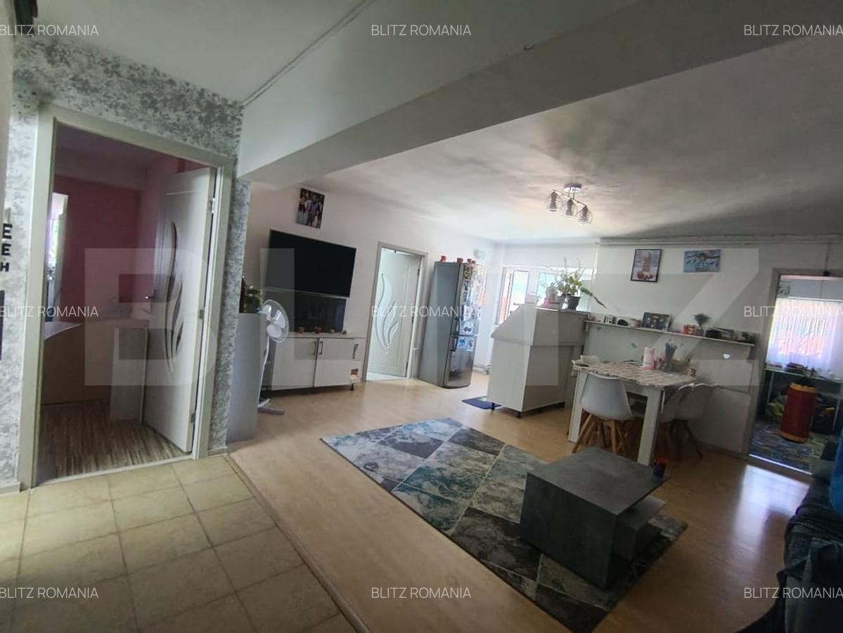 Apartament cu 3 camere si living in suprafata de 87 mp - 2