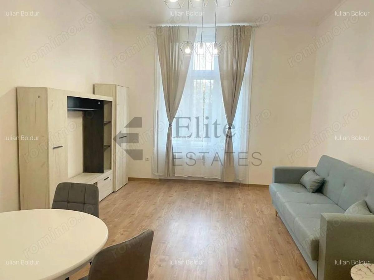 Apartament central cu o camera de vanzare - 1