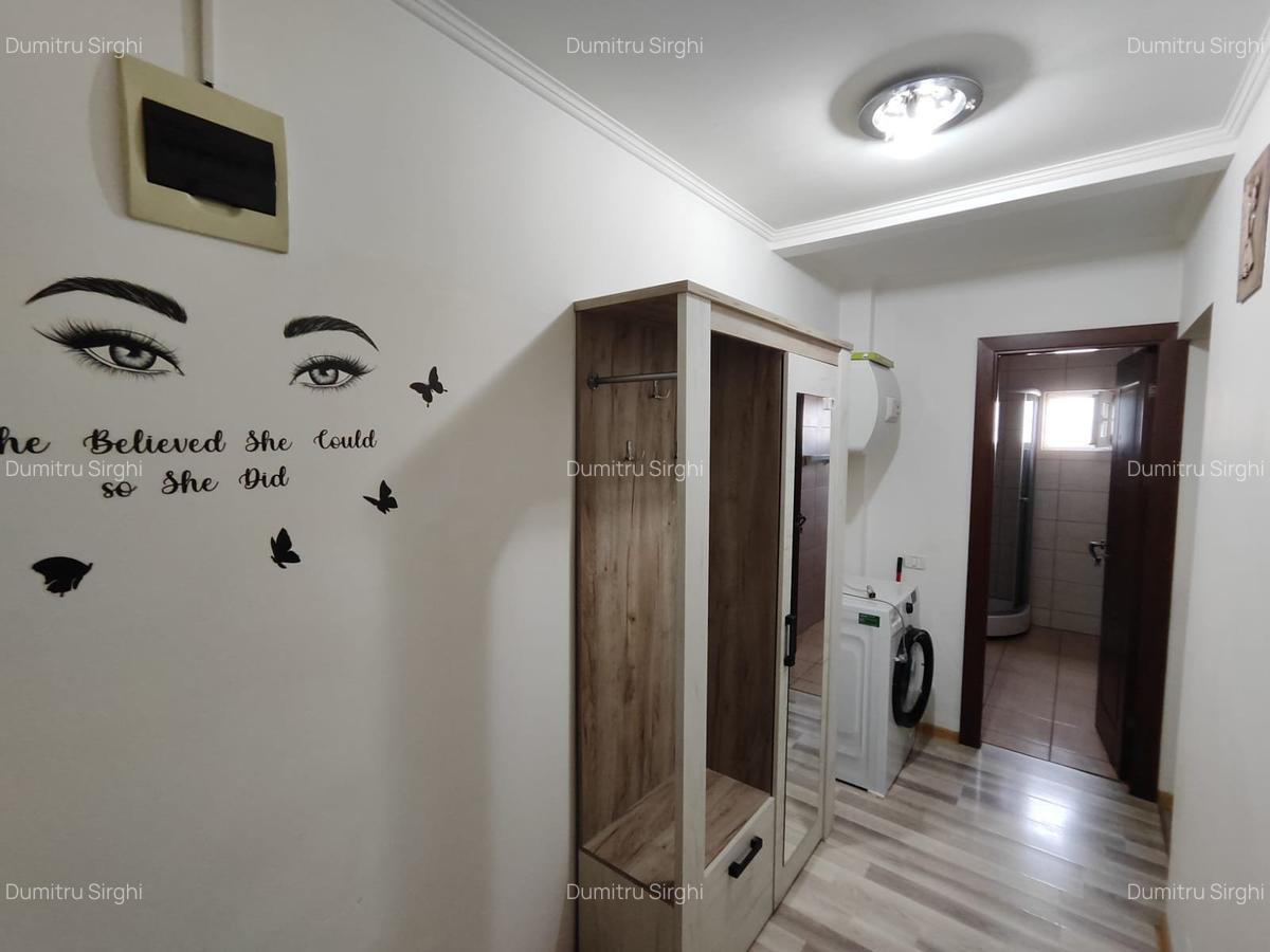 Garsoniera frumoasa la mansarda - 4