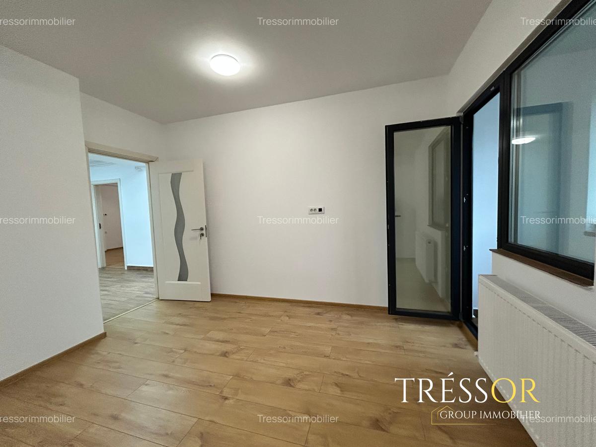 3 camere decomandat, bloc nou, etaj 1, zona Universitate Campus - 7