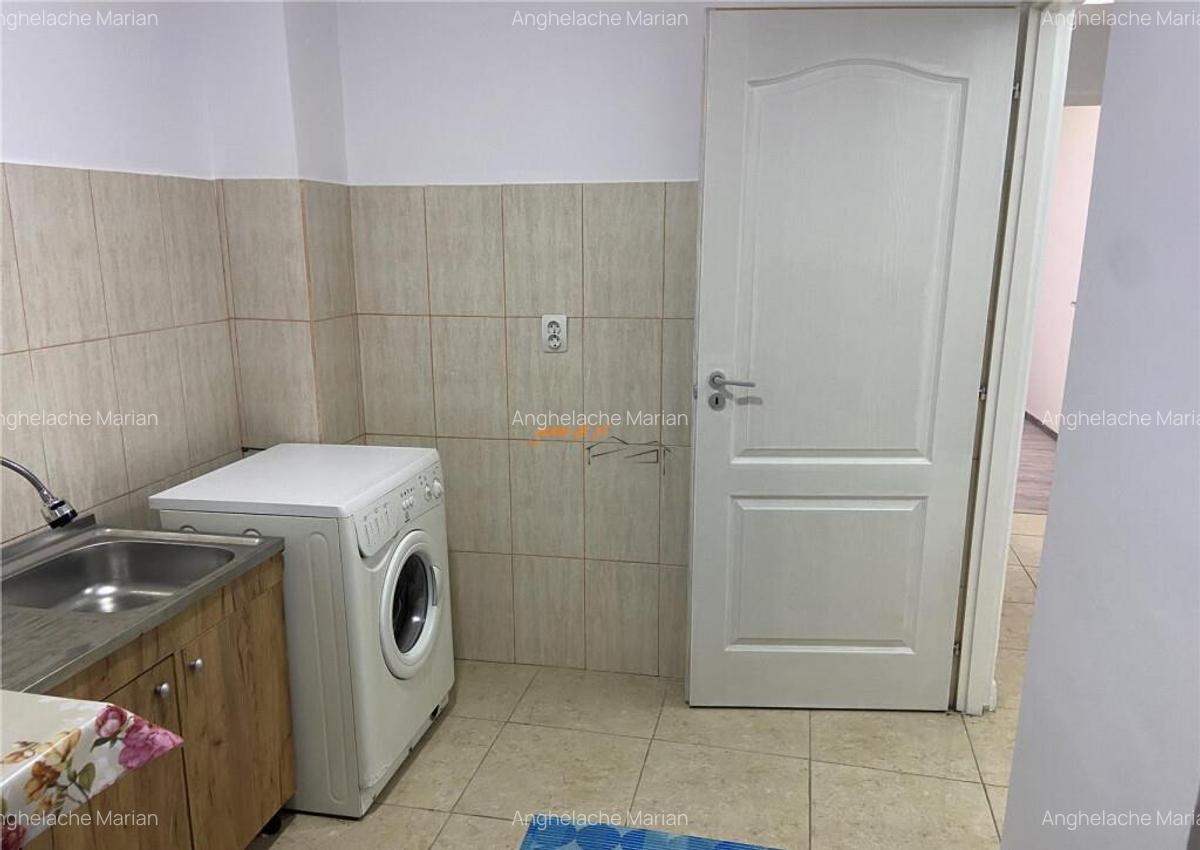 Apartament 2 camere , et 1/4 , ultracentral -Piata Moldovei - 11