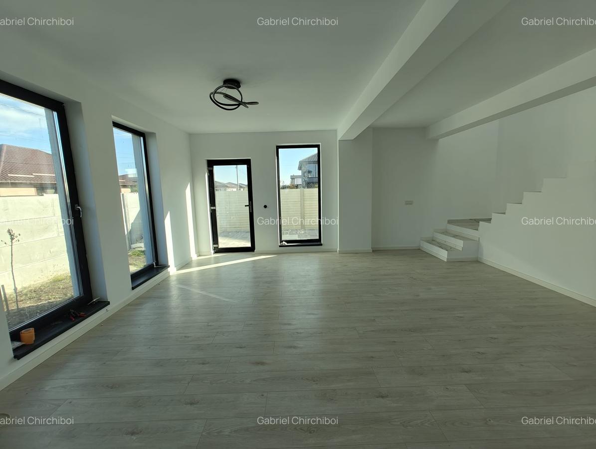 Casa individuala  -  4 camere  -  114 mp utili - 11