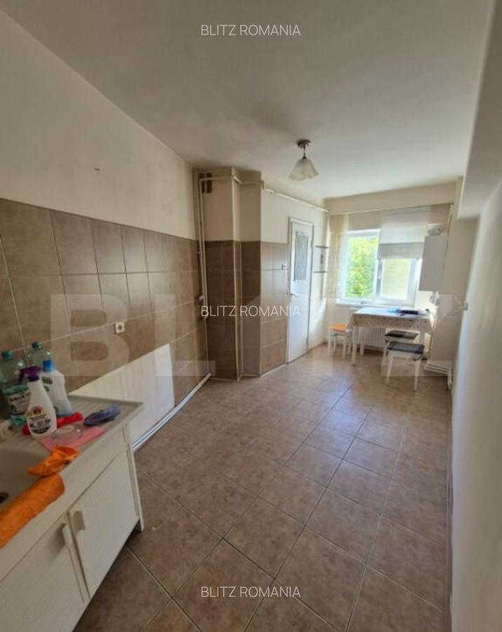 Apartament 4 camere de vanzare Deva, Bulevardul Decebal - 9