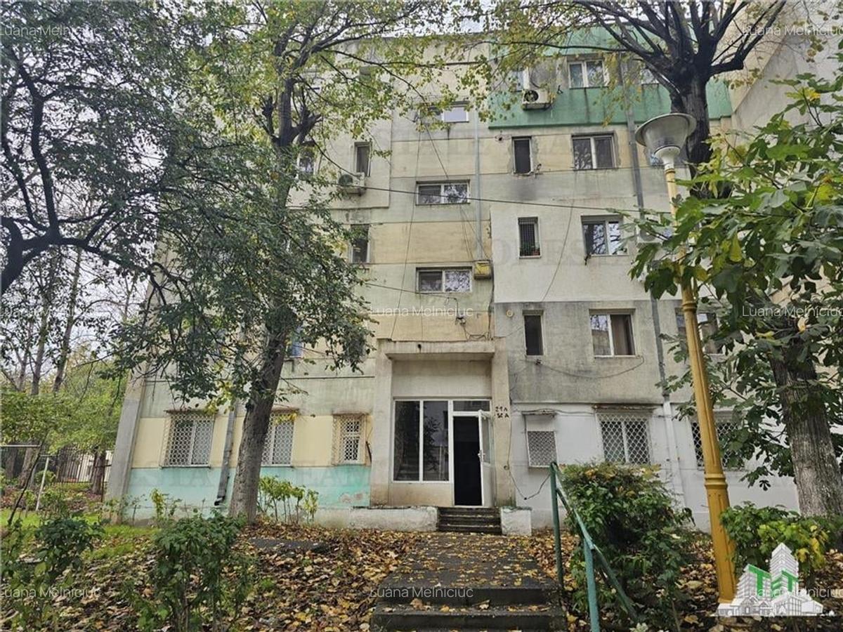Studio 2 camere  Tomis Nord, etaj 1, ideal pentru investitie /necesita  renovar - 2