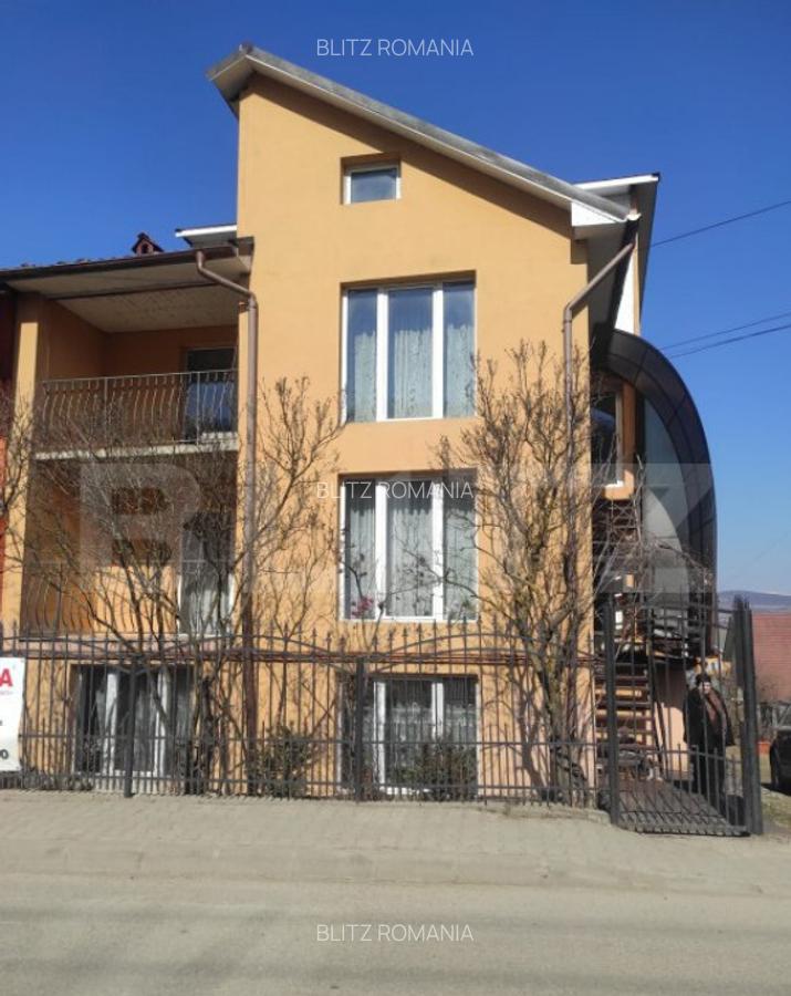 Casa de vanzare, cu 6 camere, 270 mp , 375 mp teren, zona Va - 1