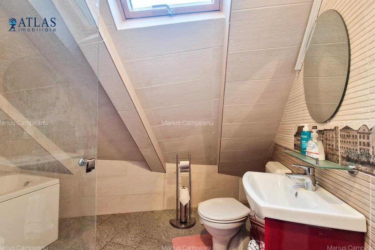 4 camere, Centrul Istoric al Brasovului, 150 mp, pe 2 niveluri, 3 bai, terasa - 18 4 camere, Centrul Istoric al Brasovului, 150 mp, pe 2 niveluri, 3 bai, terasa - 18