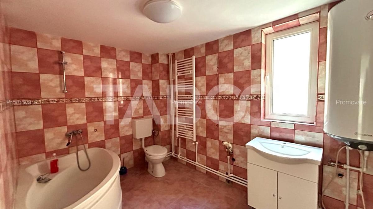 Casa individuala de vanzare 6 camere 160 mpu Calea Dumbravii din Sibiu - 9