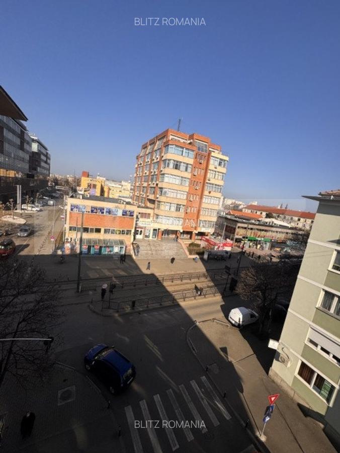 Apartament cu 2 camere, 44 mp, zona Piata 700 - 15