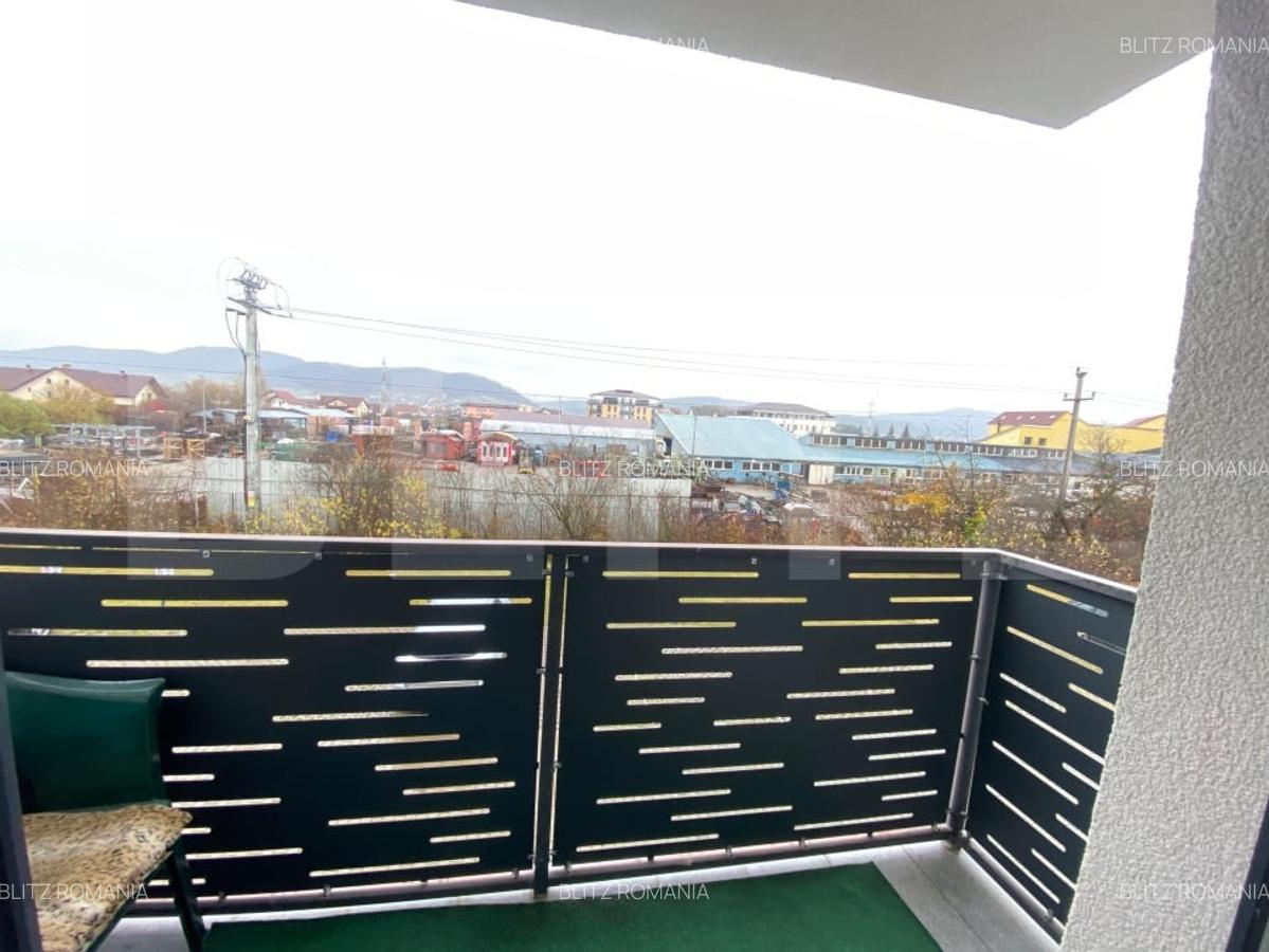 Apartament cu 4 camere - etaj 1, 3 dormitoare, 3 balcoane, parcare inclusa - 6