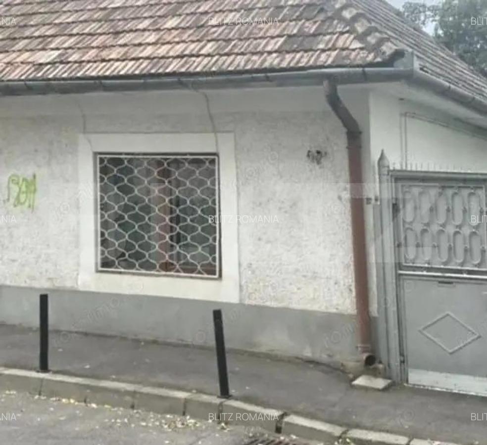 Casa cu Poten?ial in Bra?ov Ideala pentru Locuin?a sau Afacere - 9